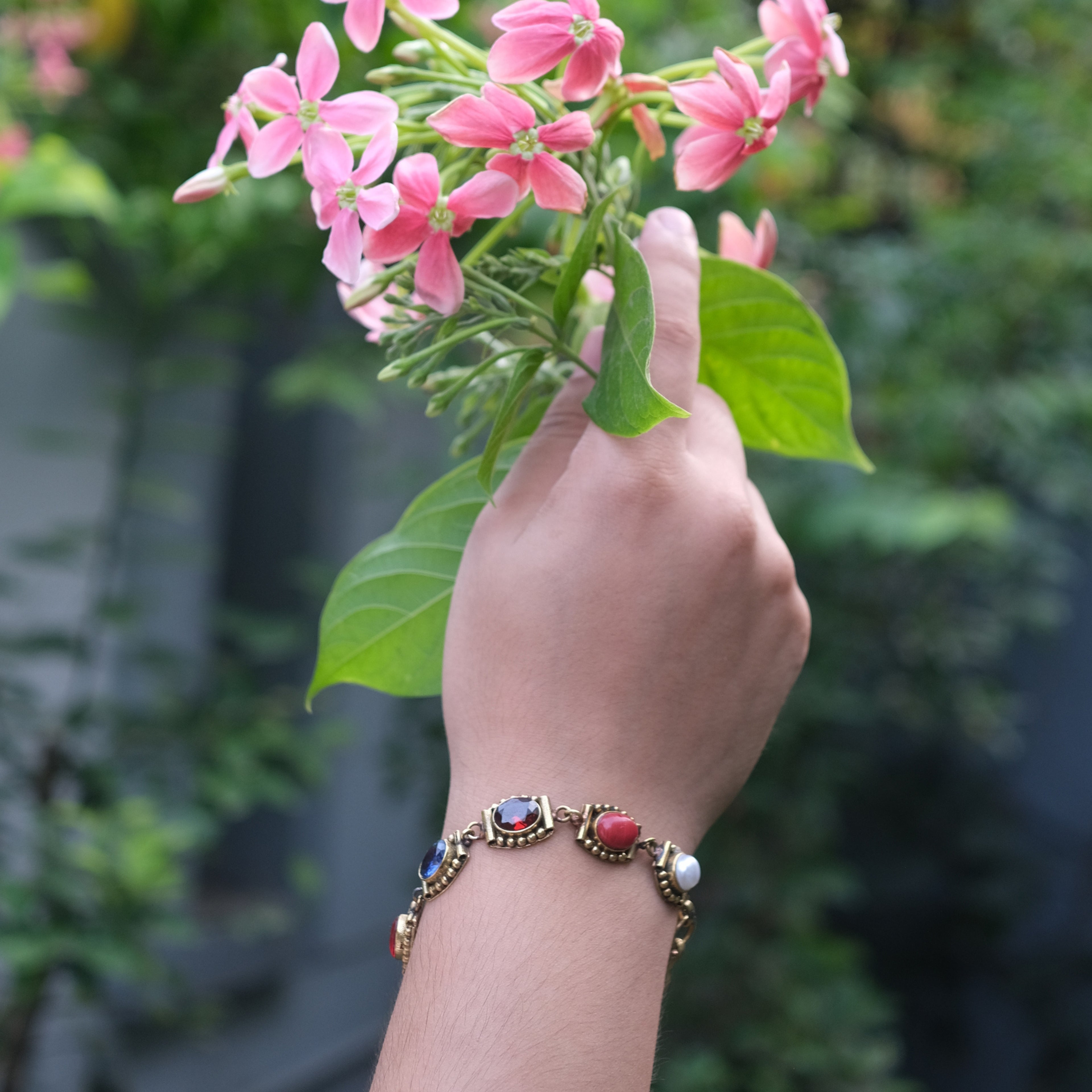 Navshakti Bracelet - 9 Auspicious Navratnas