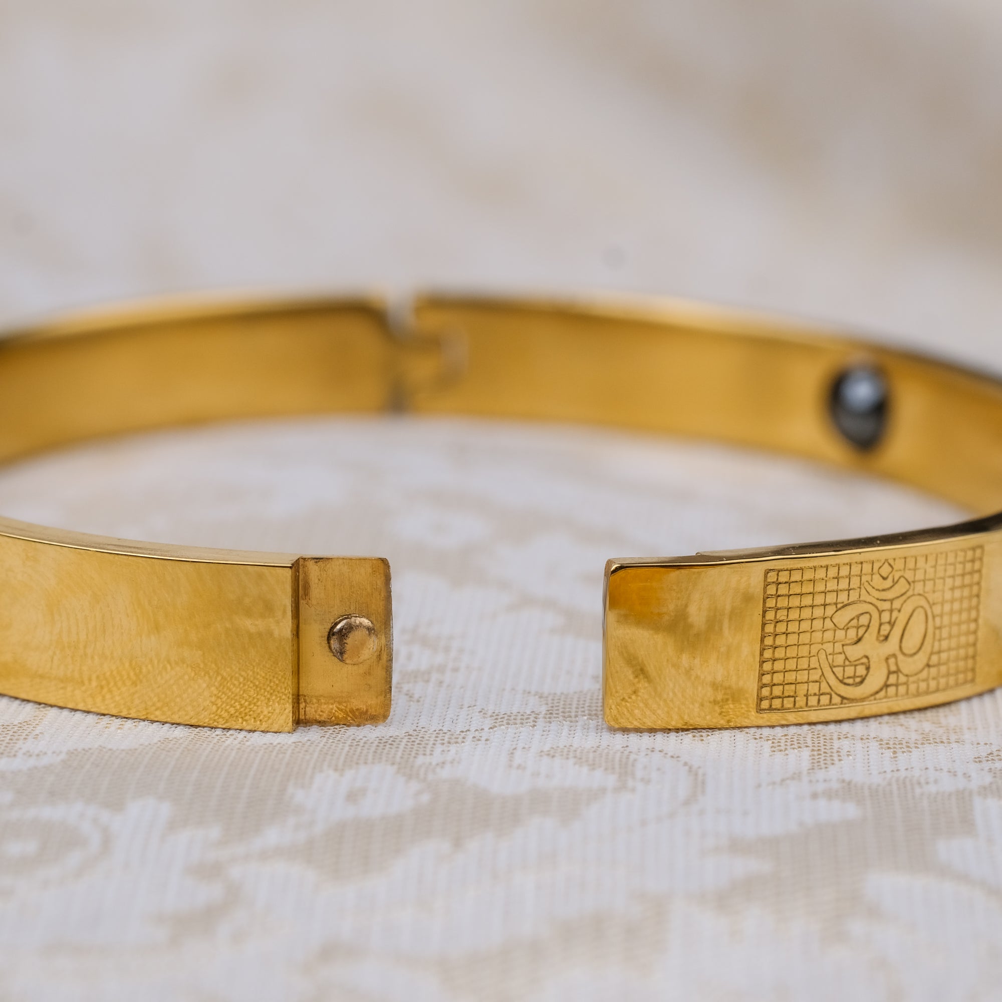 The Resilience Kada ( 18 K Gold Plated ) - Pyrite