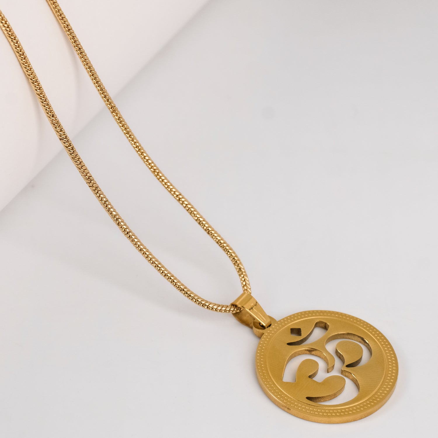 The Resilience Locket With Chain - Om